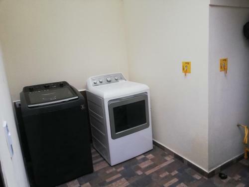 Hostal Prado Station Hotel