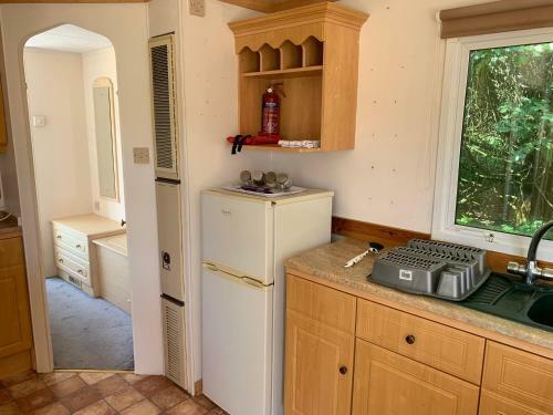 Private Countryside Holiday Cabin 10 Mins From Brighton