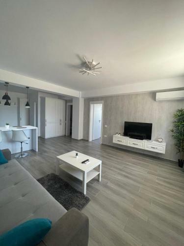 Ls Lake Apartment Mamaia Nord