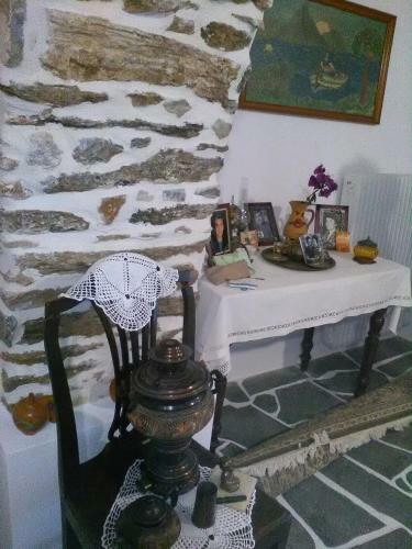Old Stone House Roussou