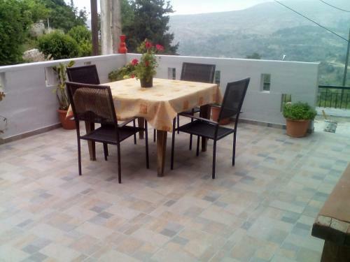 160 M2 Village House "arkadi"