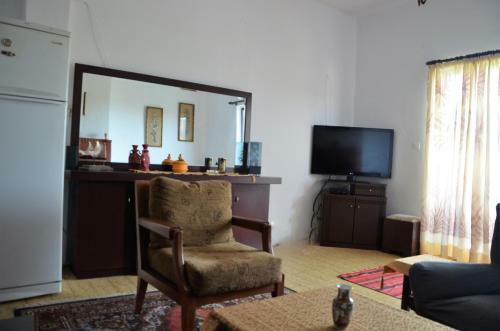 160 M2 Village House "arkadi"