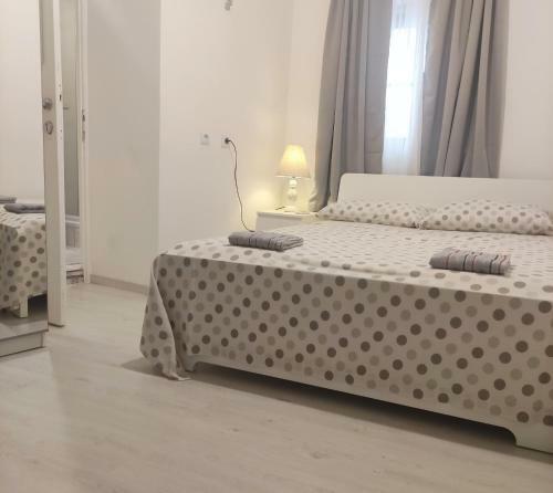 Hostal Adriana Downtown Guesthouse