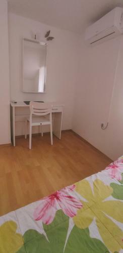 Hostal Adriana Downtown Guesthouse