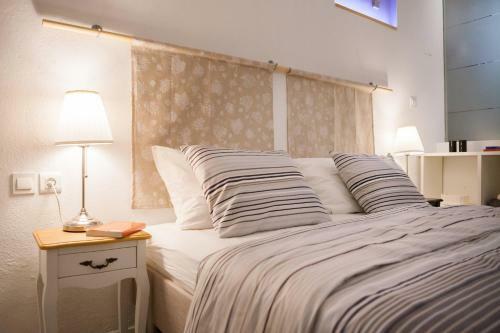 Hostal Rooms N&m