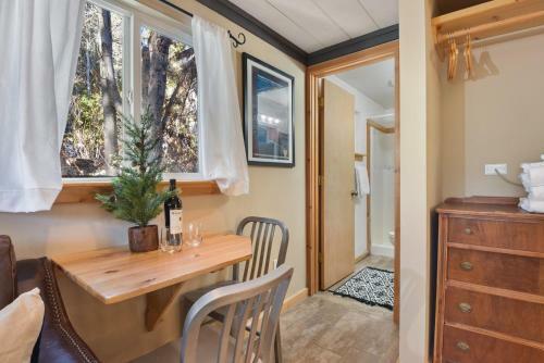 Pioneer Bungalow Bungalow