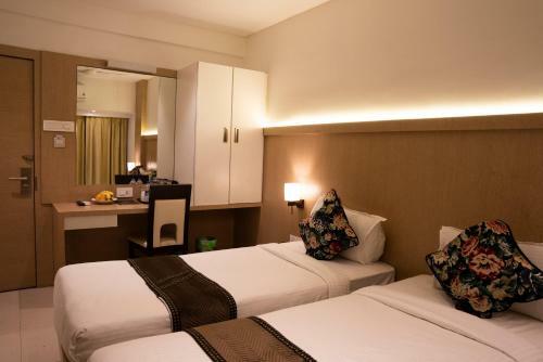 Gold Crest Business Hotel