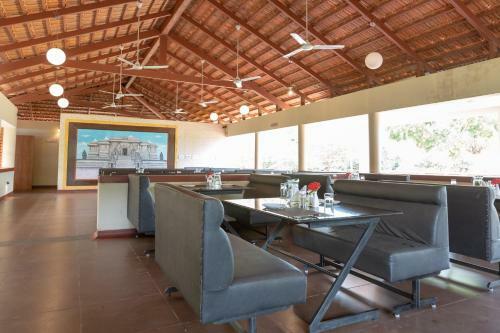 Kstdc Hotel Mayura Yagachi, Belur