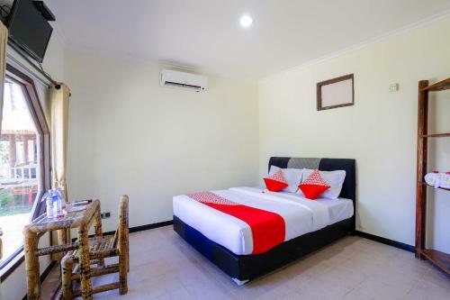 Collection O 1651 Purnama Beach Hotel