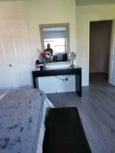 Bedroom #1 With Ensuite Washroom