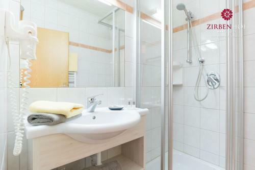 Hostal Pension Zirbenhof