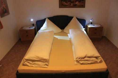 Hostal Pension & Restaurant Tsingdao