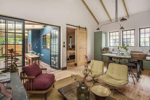 Sugarland Cottage, Stellenbosch Central