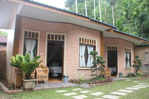 Hostal Thomas' Retreat Bukit Lawang
