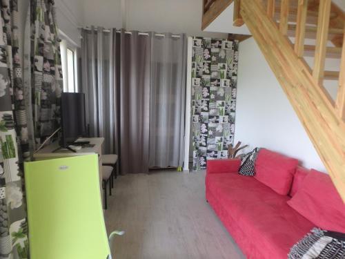 Cap Est