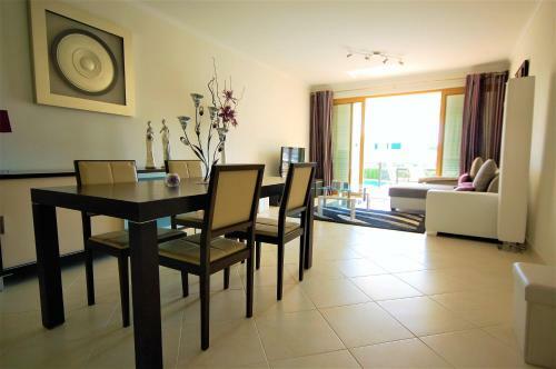 S�o Rafael Beach 300 M - Vila Rosal House