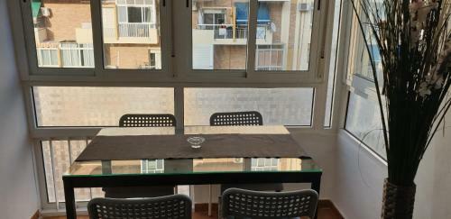 Apartamento Con Vistas Al Mar Y La Piscinas!!