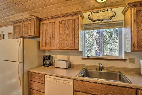 Mccloud Cabin With Wraparound Deck And Mtn Views!