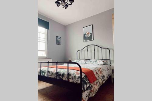 Beautiful Seafront Apartment-hastings Old Town 2+2