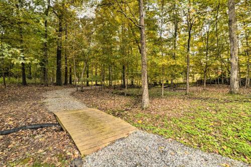 Benton House With Grill, Private Dock And Lake Access!