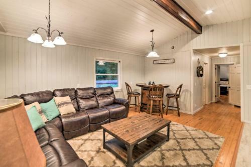 Benton House With Grill, Private Dock And Lake Access!