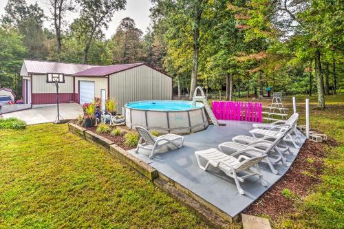 Apartment With Shared Amenities On 50 Acres