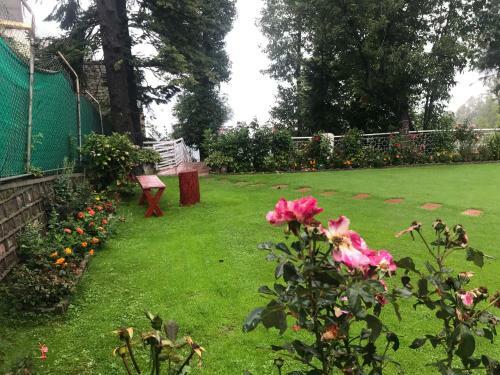 H.m.h Lodges & Hotel Resort