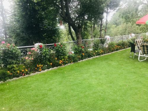 H.m.h Lodges & Hotel Resort