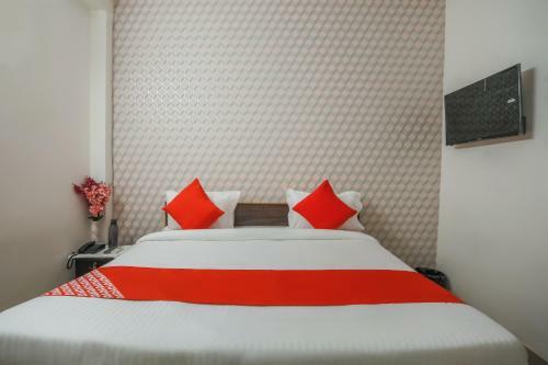 Hotel Oyo 71870 Rj Residency