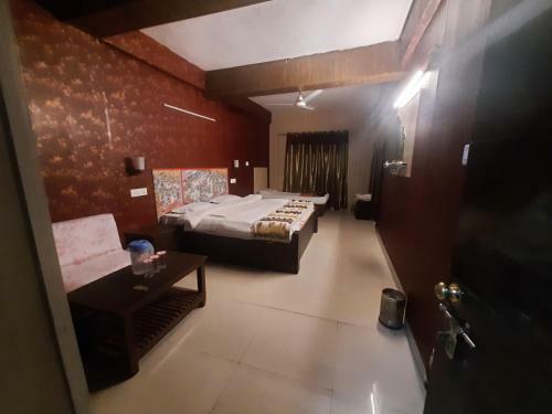 Hotel Mussoorie International