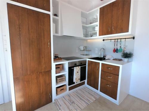 Villaki Poros House