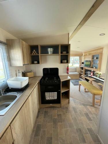 Deluxe, 3 Bed Holiday Home At Combe Haven Holiday Park
