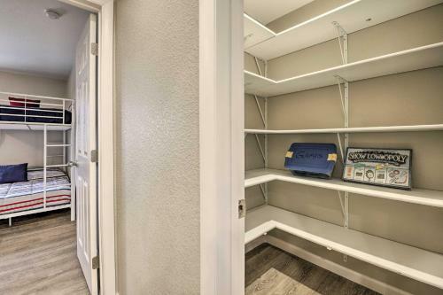 Show Low Home With White Mountain Lake Access!