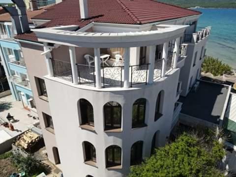 Ashram Hotel