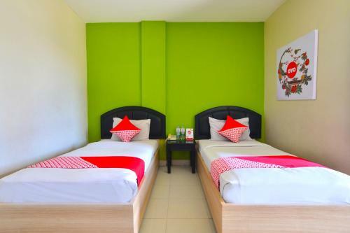 Capital O 988 Hotel Kapuas Dharma 2