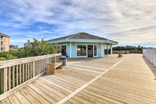 Apartamento Oceanside Emerald Isle Condo, Steps To Beach!