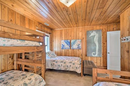 Oceanfront Family Cottage With Beach Access!