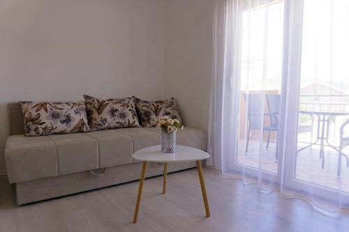 Hostal Apartmani Ogi 1