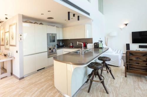 Marvelous Villa With Private Pool And Private Beach In Bodrum