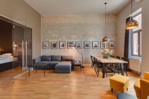 Exclusive Downtown Apartment