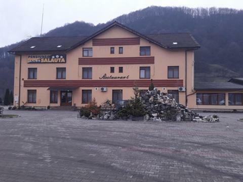 Hostal Pensiunea Salauta