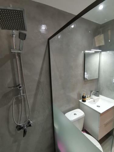 Apartamento Modern Studio 20 Meters From Sea. Garden View.
