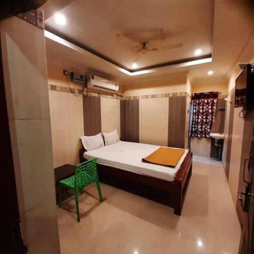 Hotel Rr Residency