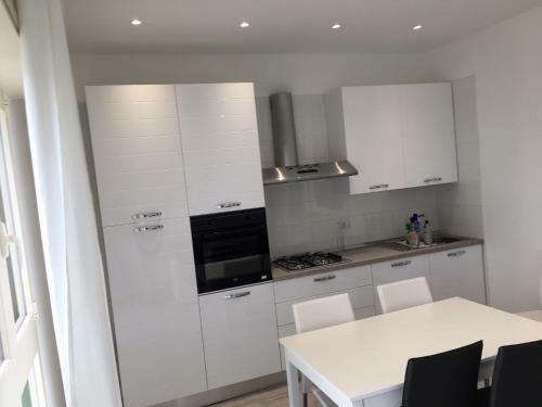 Bianco&nero 141 Apartament
