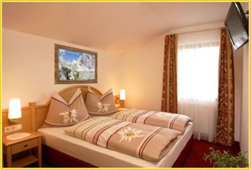 Hostal Pension Appartements �tzmooshof