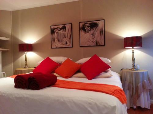 Hostal Tri-angle B&B And Guesthouse