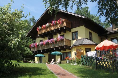 Apartamentos Seepension Neubacher Kg