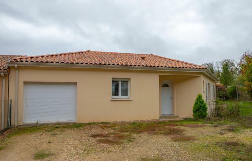 Maison Individuelle Avec Jardin Proche Poitiers