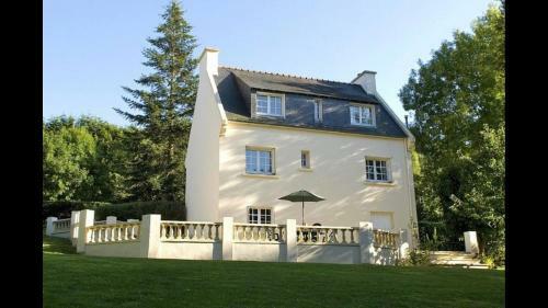 Fontaine Blanche Central Brittany With Wifi