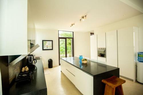 Villa Navy Hill Resort